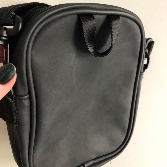 ❌SOLD❌NWT! ADIDAS Suede Crossbody Festival Bag - Picture 6 of 11